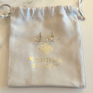 Rare Kendra Scott Jamie Earrings in Clear Quartz